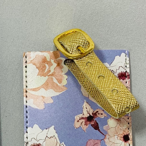 Passport and luggage tag gift set - Picture 7 of 8